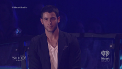 jobrosnews:  prideradio: AHHHH!!!! Hottie @nickjonas just made a surprise appearance to intro @ArianaGrande #iHeartRadio Music Festival   Niiiiiick *-*