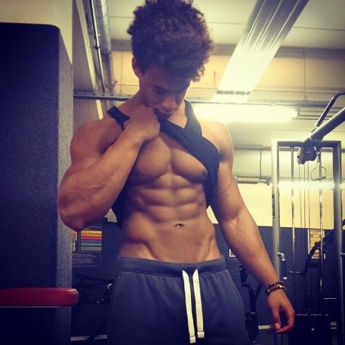 b-boy-blues: Austrian/Nigerian BodyBuilder Onome Egger  