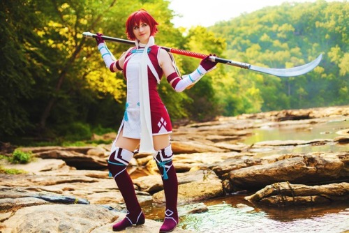 Princess Hinoka of Hoshido from Fire Emblem FatesCostume by Yashuntafun CosplayTop 2 photos by World