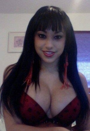 abellaandersonpics:  Hot Latina Abella Anderson - http://www.kloshari.com  SHE&rsquo;S