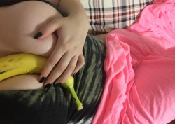 lonely&ndash;foryouonly:  Showing daddy I’m being healthy and eating all my fruits and veggies