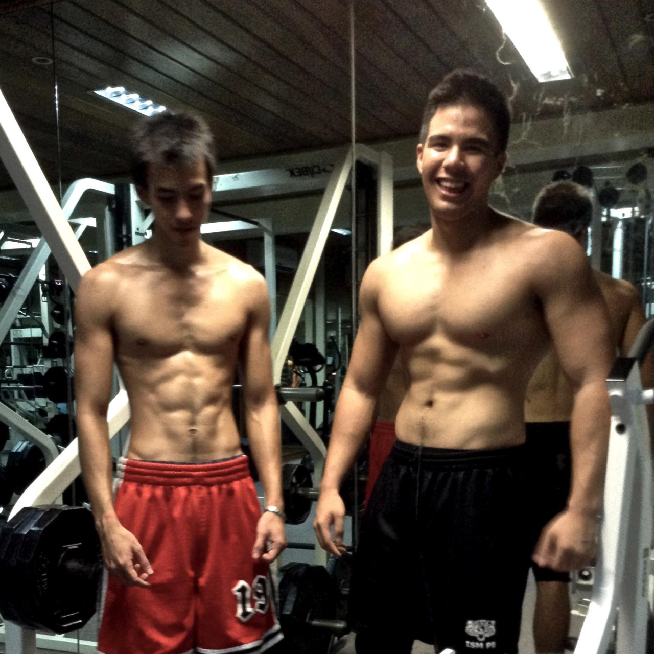 asianmalemuscle:  hotfilipinoboys:  Patrick Bonnin Lim   #asian #male #muscle #gay 