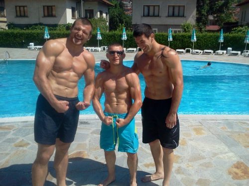 nonwrestlingwrestlers:  Follow http://nonwrestlingwrestlers.tumblr.com