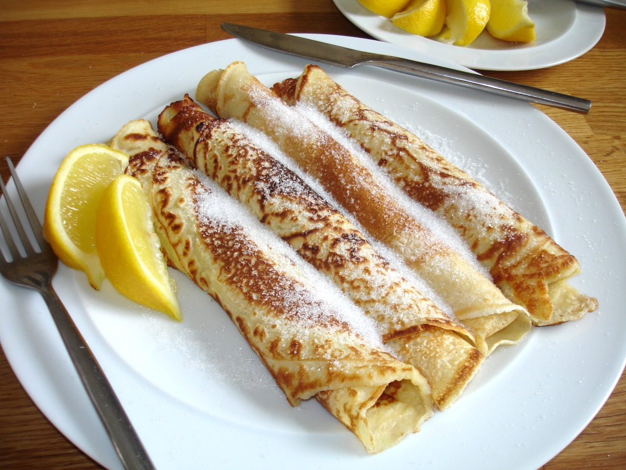 dduane:  Better Pancake Day pancake pictures. (I just realized how old the earlier