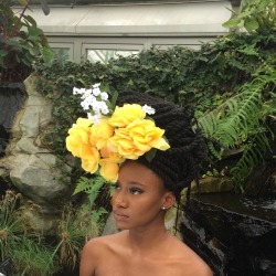 lavoyageurr:  Flowers in my hair  I’m so