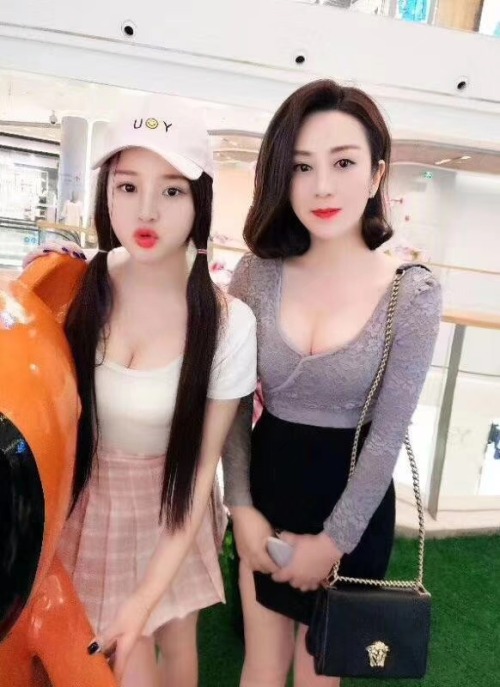 xiaojiejiefuwu:  上海极品母女首次妈妈40岁，168C,女儿167D,18岁，GM商务外围定制，国内二三线热门城市海外一线城市，海外偏远城市可支持空降门槛严格，资源保证极品。可约萝莉、