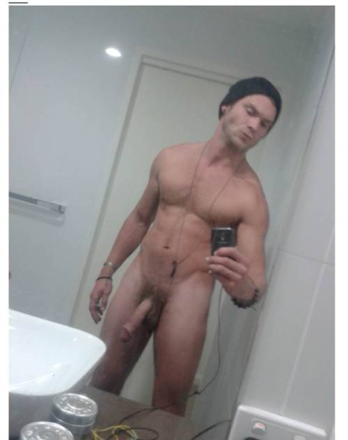 aussietradiesandsurfers:  Jamie off big brother. What an amazing dick he has. See if first at Aussie Tradies and Surfers