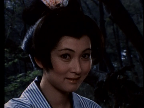 Meiko Kaji (梶芽衣子) in episode 26 of Ronin Of The Wilderness (荒野の素浪人), 1972. meikokaji.net