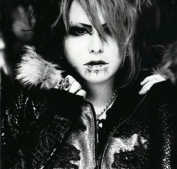gather-r0ses:  Visual Kei/J Rock Infected