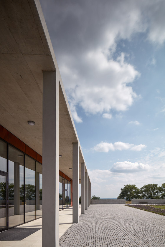 architorturedsouls: Obelisk Winery / AiD Team ph: BoysPlayNice 