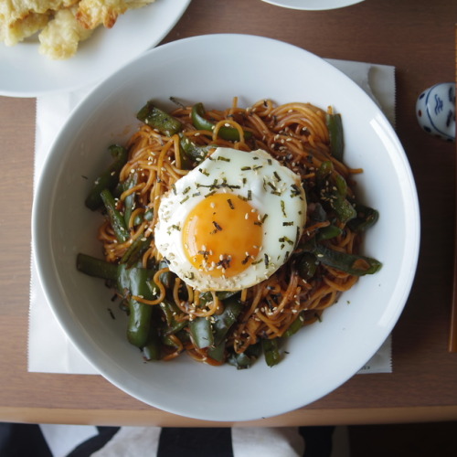 ryuucafe:醤油まぜそば －－－ 今日はまた違うホテルとの面接 もう落ちた気がする 結構準備しましたが、準備した質問を同じくきかれないと回答できないですよぅ、私だって、、 明日は、ニュージーラン