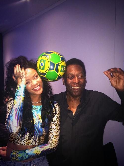 hellyeahrihannafenty:@rihanna: The great @pele #bucketlistshit