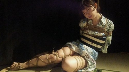 justscreenshots:Shibari & Photo Nagare AotsukiMode Mao