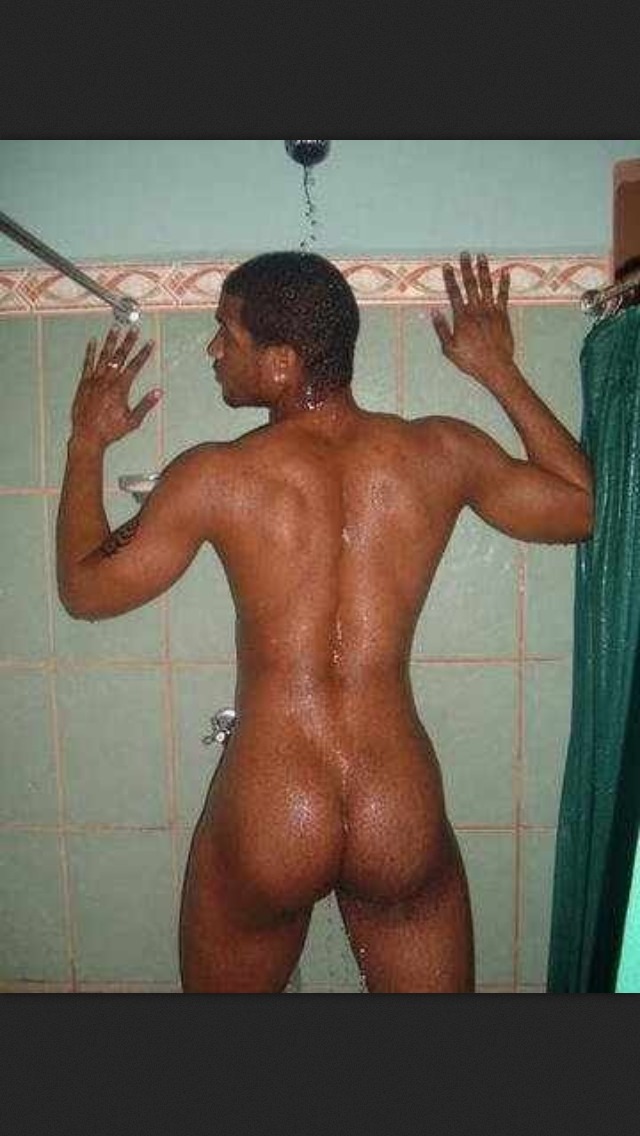 loudpakkz:  Whose shower to jump in first??