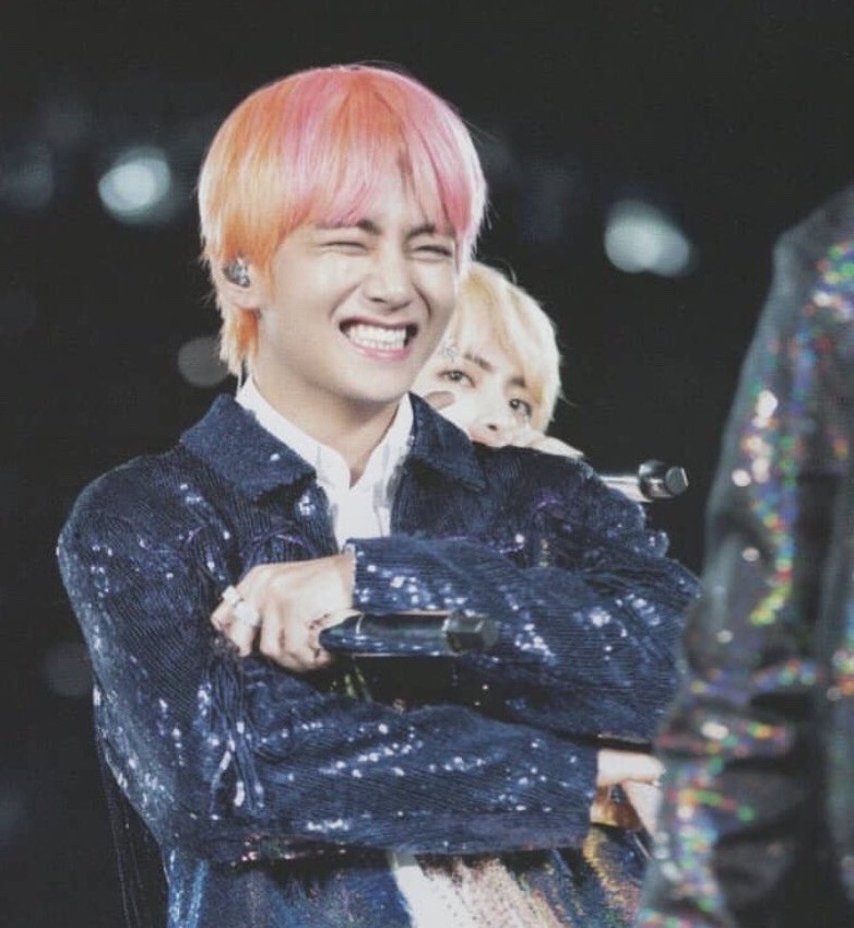 Bts I Am Whipped For Kim Taehyung And His Boxy Smile Bts I Am Whipped For Kim Taehyung And His Boxy Smile