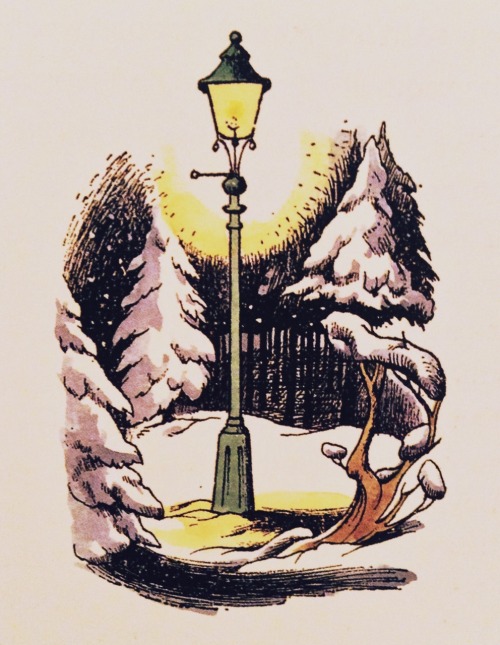 e-louise-bates: Finding myself very in need of a lamppost in a dark and cold tangle of trees these d