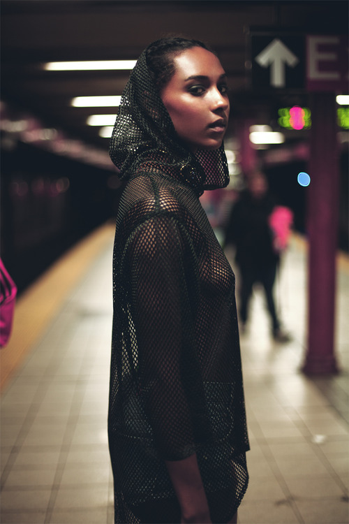 18-15n-77-30w:   bradleyamurray:  Harlem on the rise by Bradley Murray  Stylist: