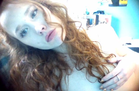 slutmeopen:  my life is falling apart but at least i grew up to be a hot alien