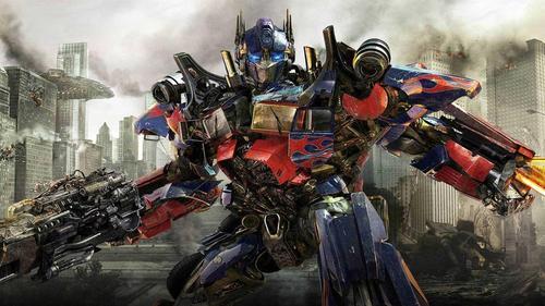 obamawaifu:  how most people see transformers:  how the transformers fandom sees transformers  