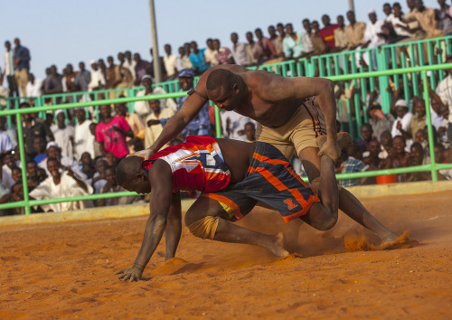 wrestlingisbest: Nuba Wrestlers, Khartoum, Sudan by Eric Lafforgue on Flickr.