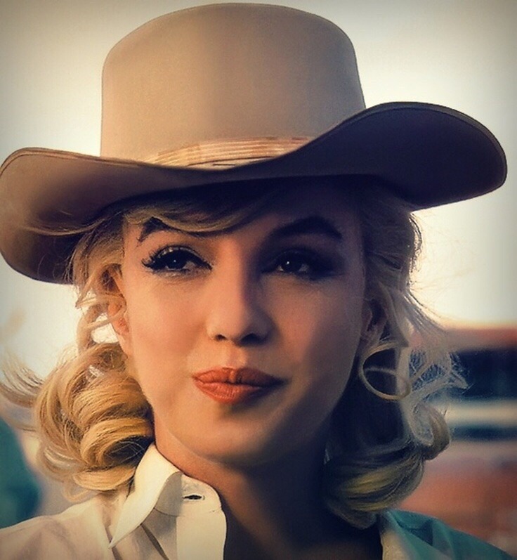 honey–rider: Marilyn MONROE photographed by Eve Arnold during the filming of “The