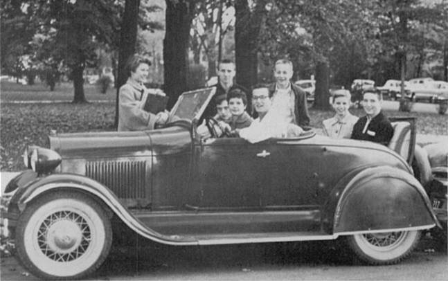 hotrodzandpinups:Old school
