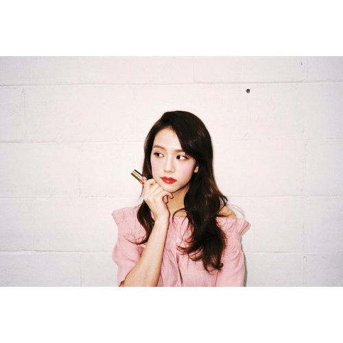 Jisoo ig update