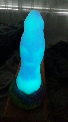 pet-bun:  My new Nox is a gorgeous GITD marble