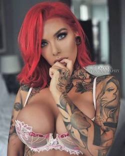 softail666:  This woman is so beautiful