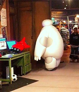 XXX evergreenring:  Baymax stepping out to charge photo