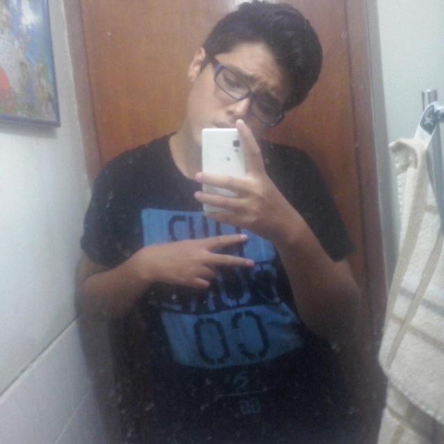 carlosrv003:  carlosrv002: Su polla sigue siendo hermosamente rica 7www7 Giampiero