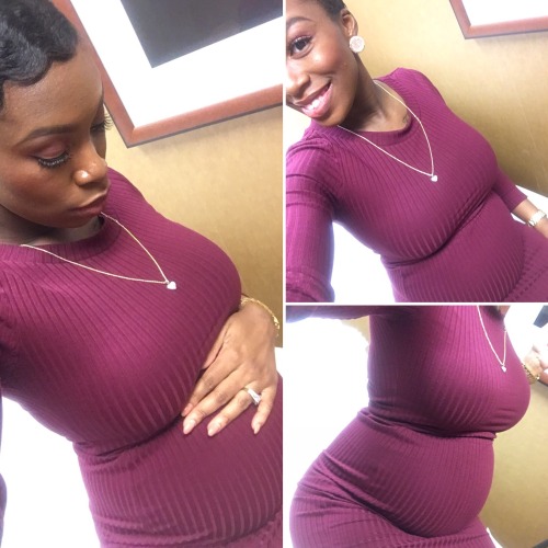 thagoodthings:  applewhiskeyandmilk:  thagoodthings:  taurean-the-bully:  taurean-the-bully:  thagoodthings:  Work Office/Doctor Office looks  Wow! Absolutely gorgeous. Congratulations!  I’m tryna look like this when I reach the stage of motherhood.