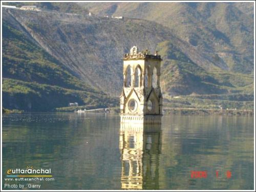 88floors:Submerged Churches.These churches from all over the world are not victims of natural disast