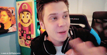 i-am-a-littleperson:  No dan mas de hermosos.  (ღ˘⌣˘ღ)