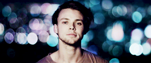 irwinsource:‘Cause I’ve got a jet black heart…