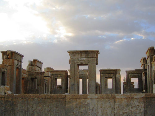 last-of-the-romans:The Palace of Darius I in Persepolis 