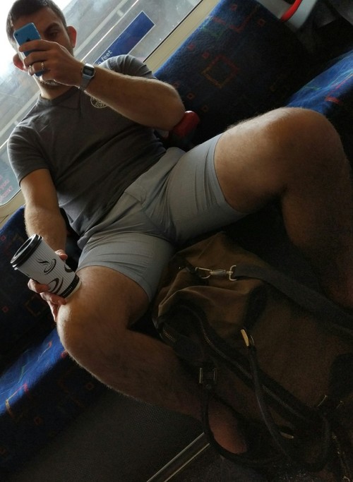 tubecrushlondon: Not sure what to write here, you know where my focus is @everydayhotness @guysontra