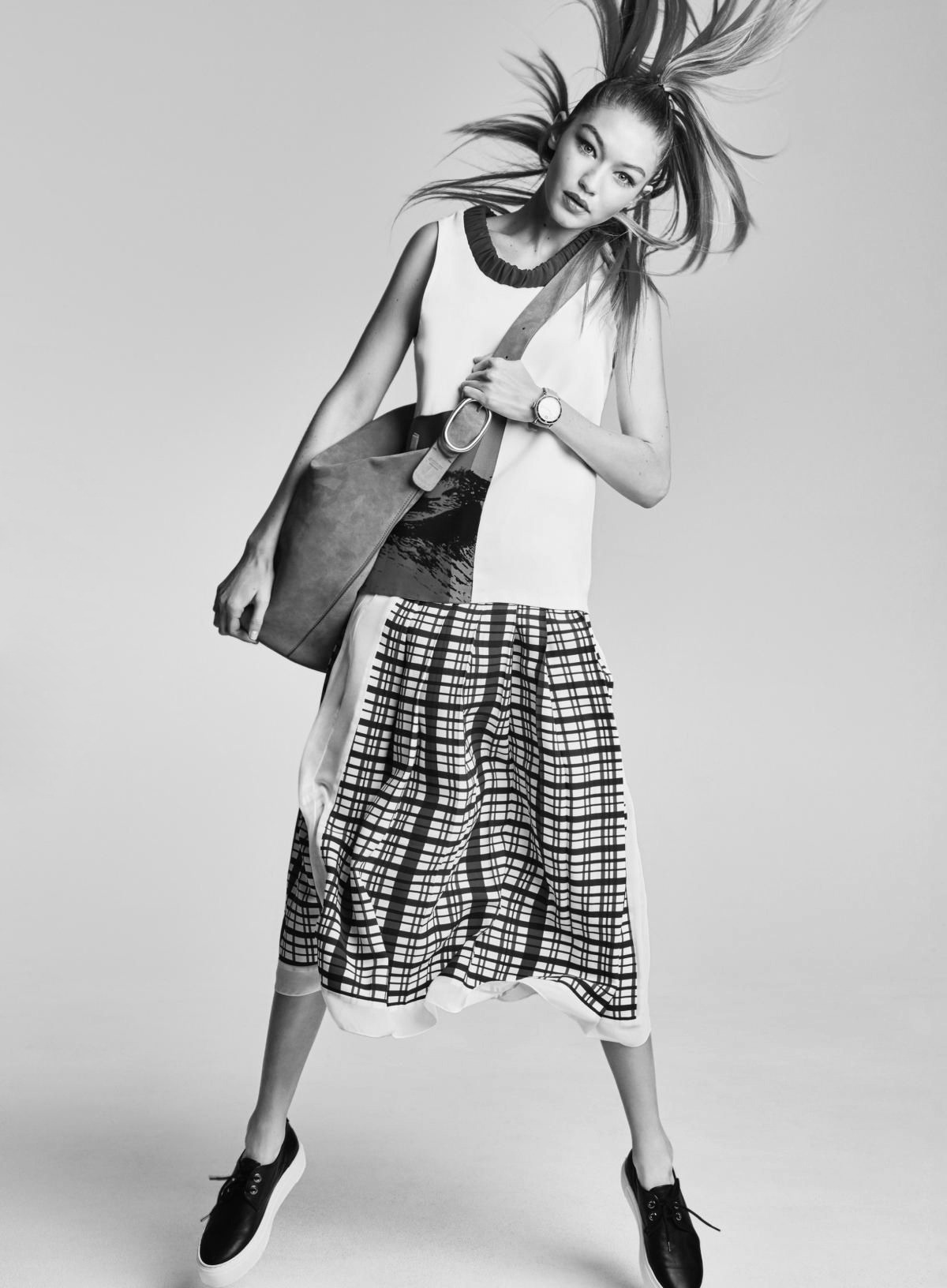 vogue-at-heart:  Gigi Hadid in “Leader Of The Pack” for Vogue US, April 2016