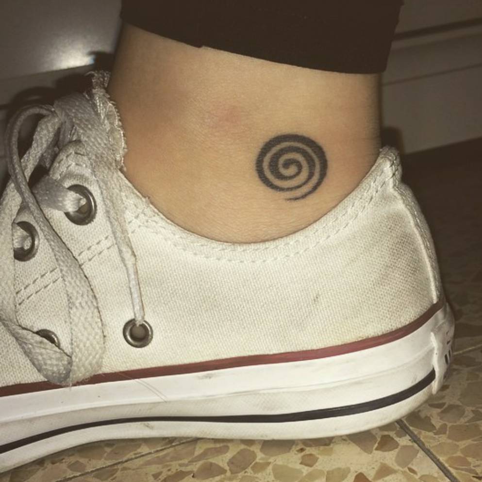 Little Tattoos — Spiral tattoo on Shay Gelles' ankle.