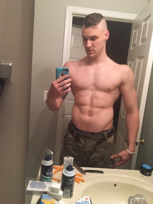 swoldiers-of-freedom:  One more. Gettin light.