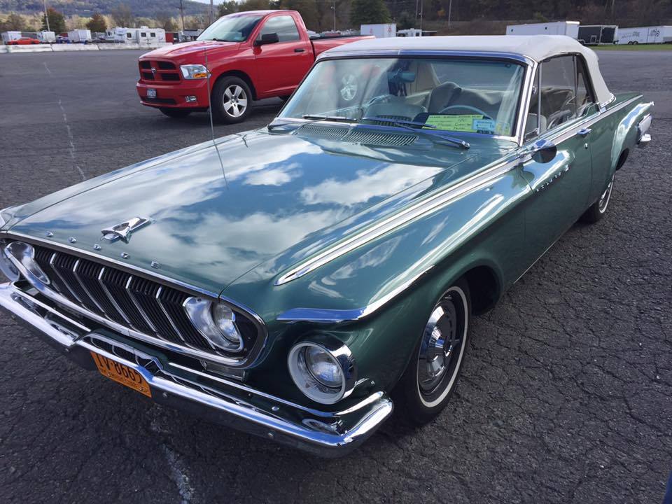 jacdurac:  Early ‘60s Dodge Polara. What a good looking car.