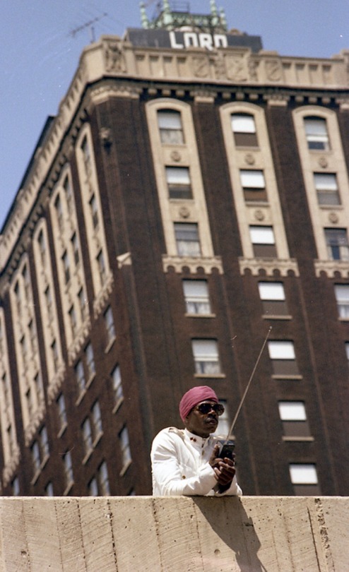 lostinurbanism:  Baltimore, Maryland. Photographs by Breck Chapman as part of the University of Baltimore’s Langsdale Library (1968-1996 collection)