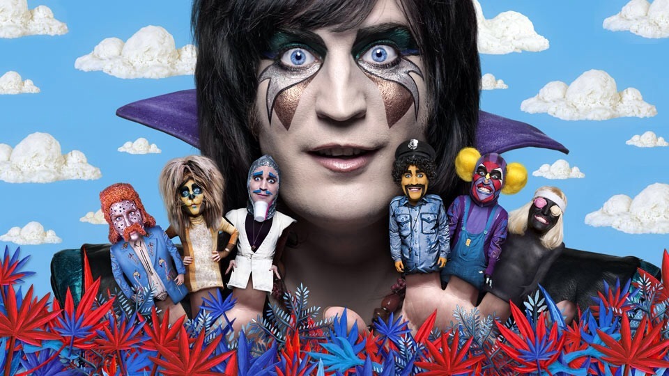 I cannot accept the fact that Noel Fielding is 40 years old! And yet he is still a beautiful human being!!