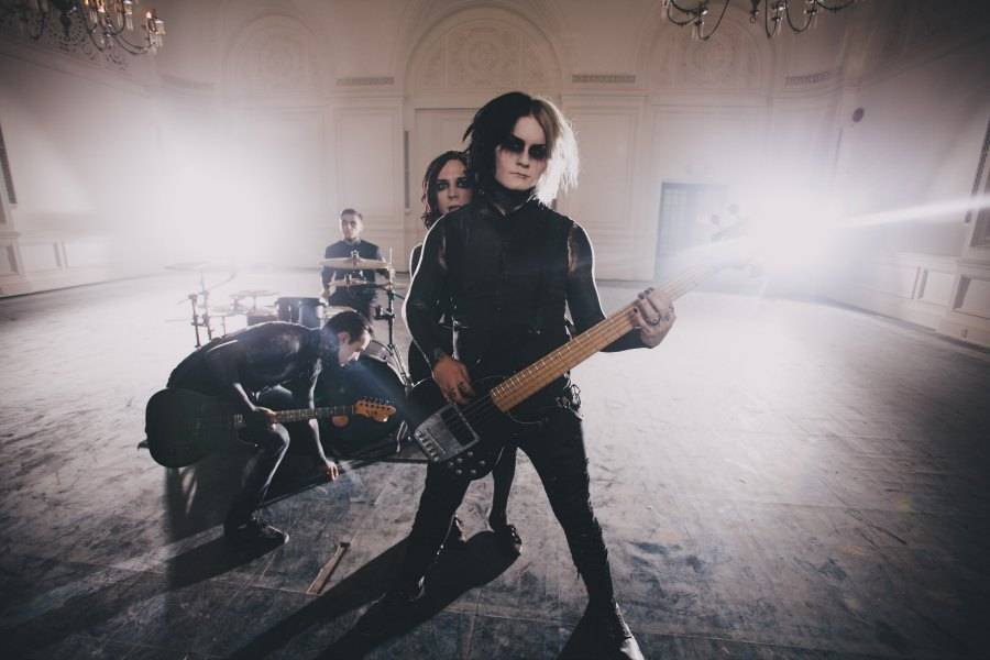 creature4life:  Motionless in WhiteBehind the scenes look at music video Shoot for