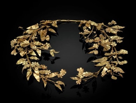archaicwonder:  Greek Corinthian Gold Myrtle Wreath, 330-250 BC        In ancient