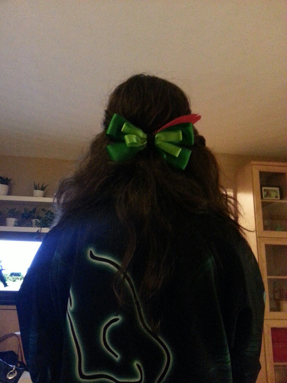 xmas-in-july:  Finished my Peter Pan bow for one of my many disneybounds, only a