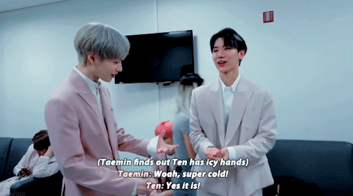 nctaezen:ten might have cold hands but a warm heart taemin loves for sure ♡