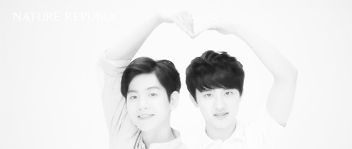 gongyoop-deactivated20170703:  tom and jerry being all lovey dovey