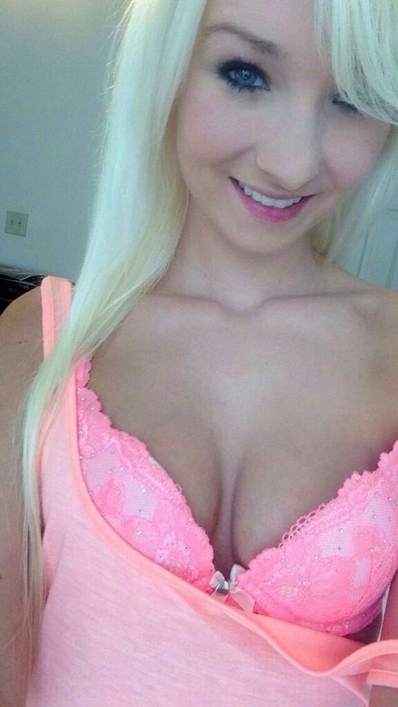 sextsnaps:   submit  SextClicks  @SextShots