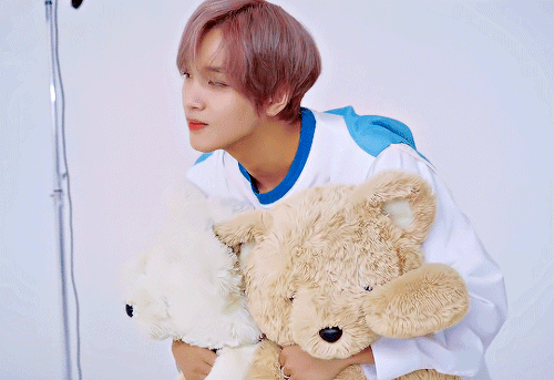 Haechan 2022 Nct Dream Seasons Greetings